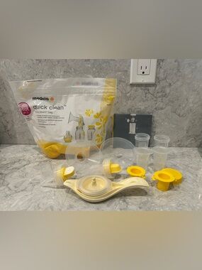 Medela Harmony Manual Breast Pump Bundle + Parts & Quick Clean Bag